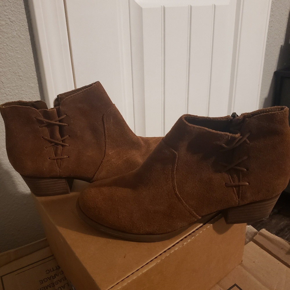 Jessica Simpson ankle boots